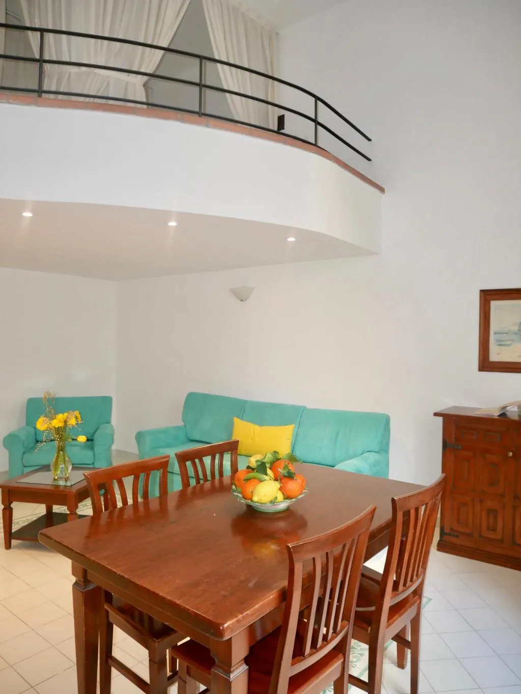 APARTMENT CAPACITY 2 Room, Antico Palazzo Scala, Naples
