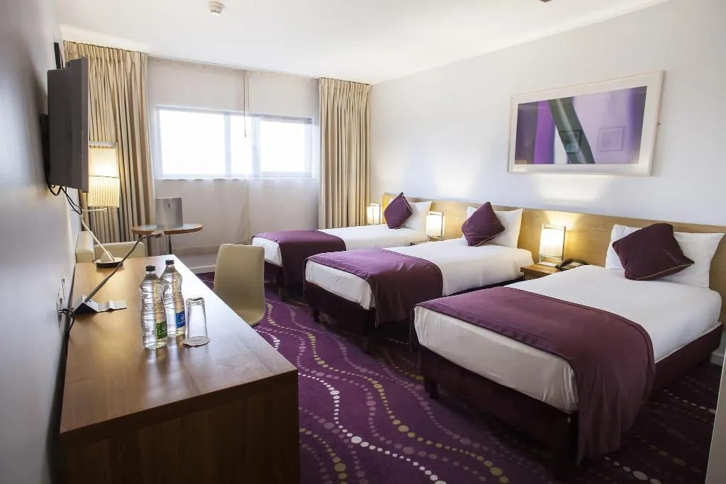 TRIPLE TWO BEDS Room, Louis Fitzgerald Hotel, Dublin
