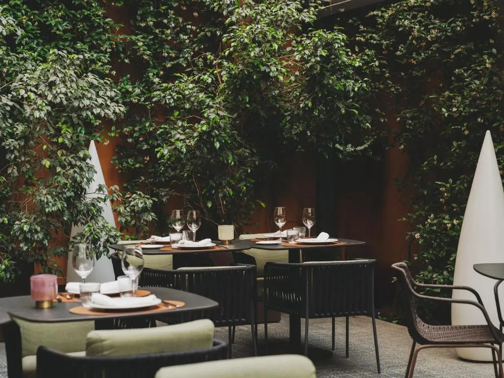 Terrace, Catalonia Boulevard, Barcelona