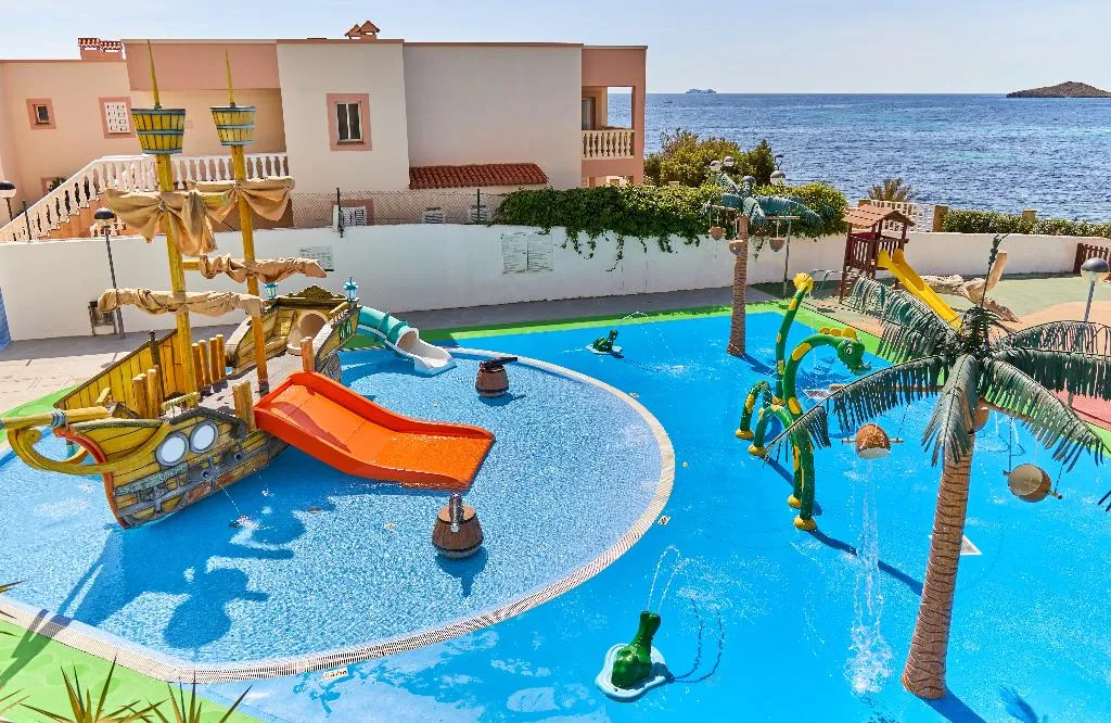 Pool, Leonardo Royal & Suites hotel Ibiza Santa Eulalia, Ibiza