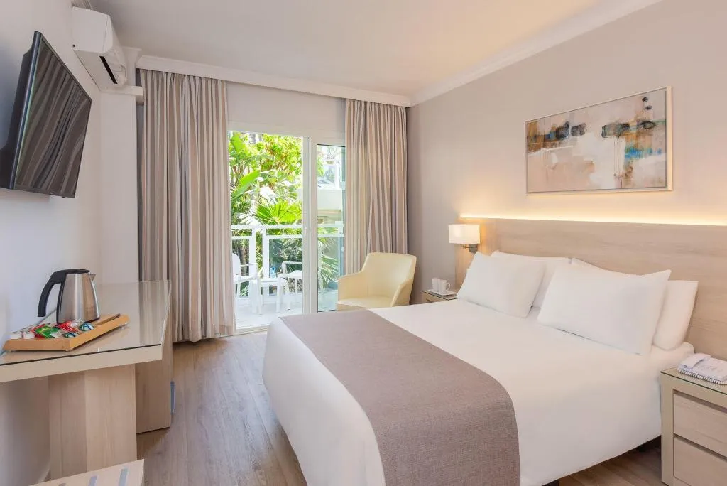 Room, Hotel Las Arenas Affiliated by Meliá, Costa Del Sol
