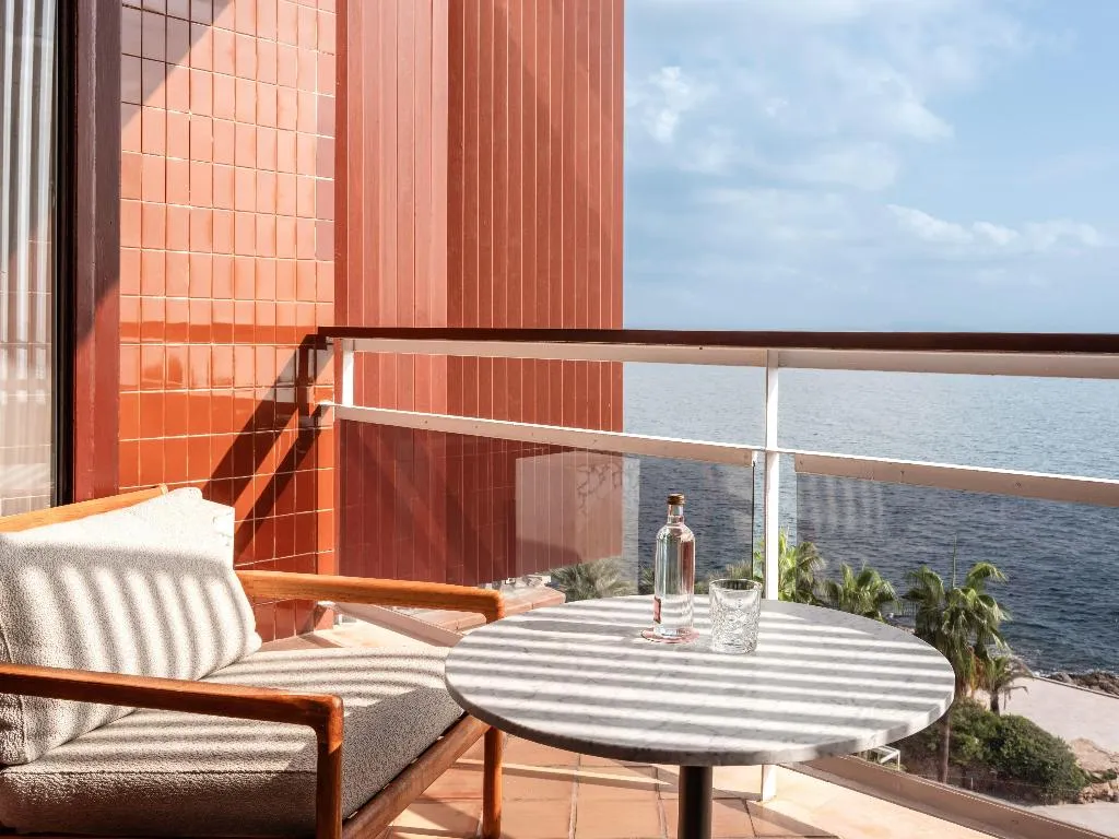 Double or Twin Accesible Deluxe  Room, Hotel de Mar Gran Meliá, Majorca
