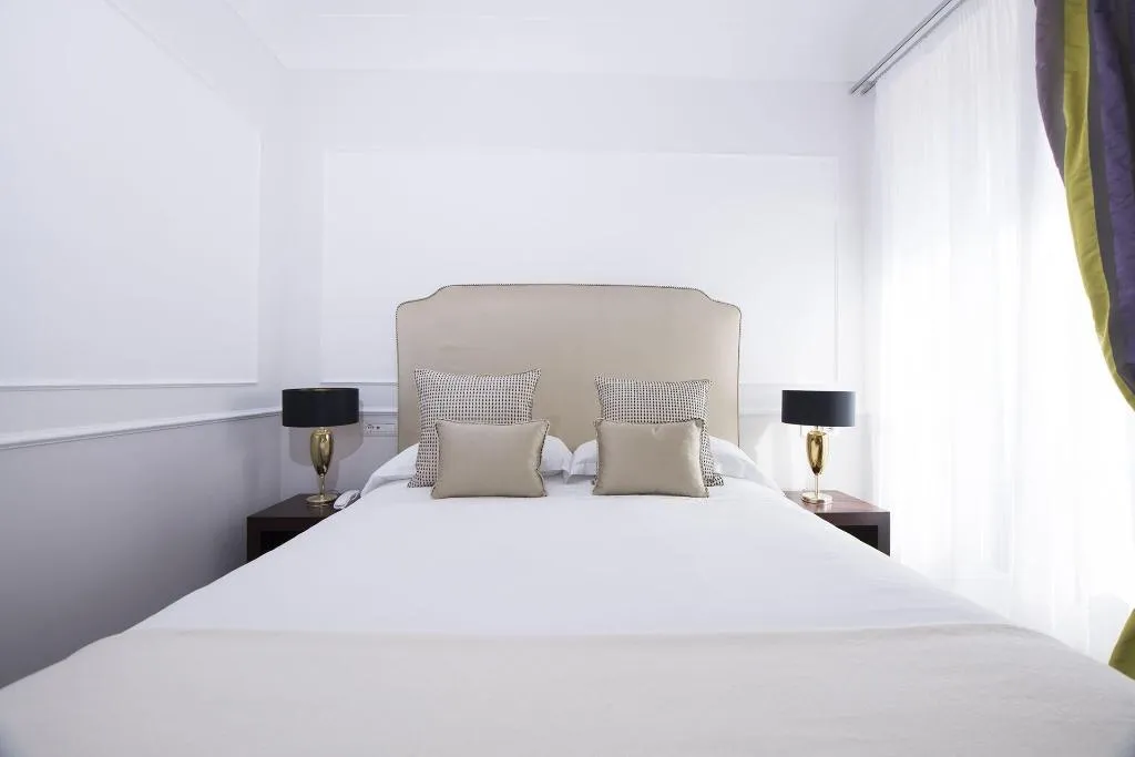 Room, La Bambagina, Naples