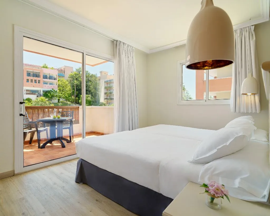 APARTMENT CAPACITY 4 TWO BEDROOMS Room, H10 Mediterranean Village, Costa Dorada
