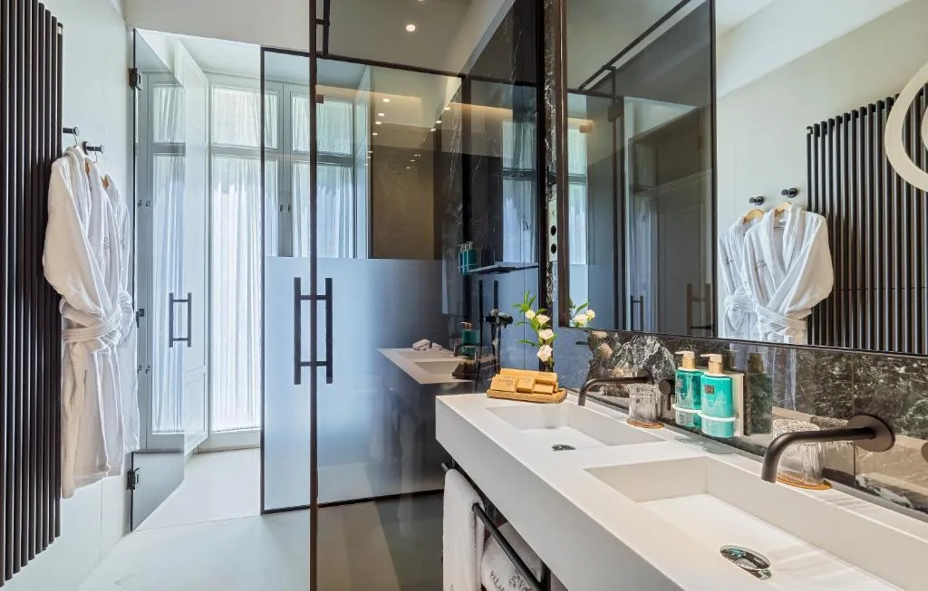 Double or Twin DELUXE Room, Palacio Gran Via, A Royal Hideaway Hotel, Andalucia