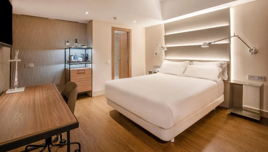 FAMILY ROOM CAPACITY 3 Room, NH Sants Barcelona, Barcelona