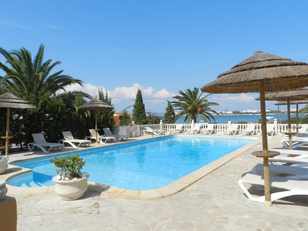 Pool, Lago Dorado, Ibiza
