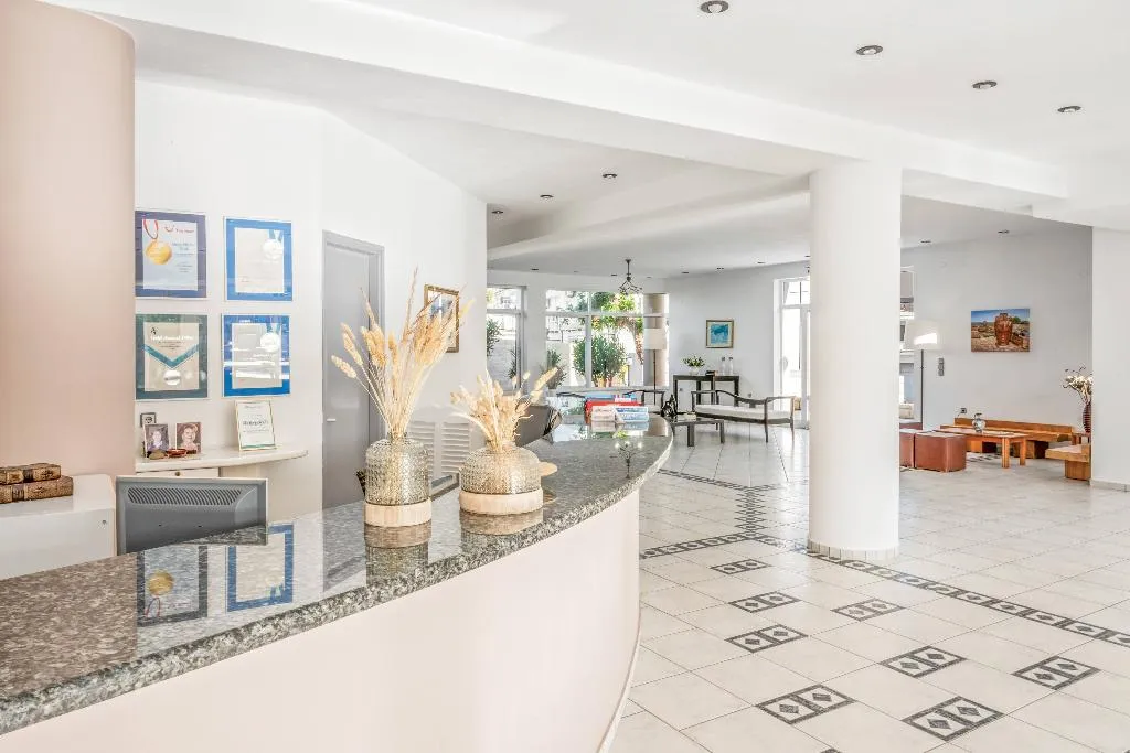 Lobby, Maria Rousse, Crete
