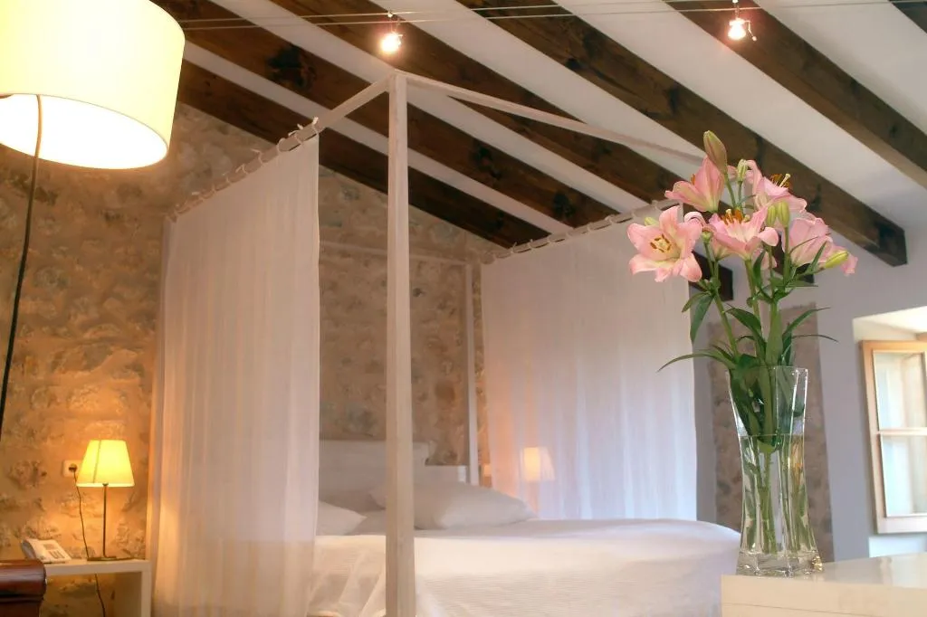 Room, Monnaber Vell, Majorca