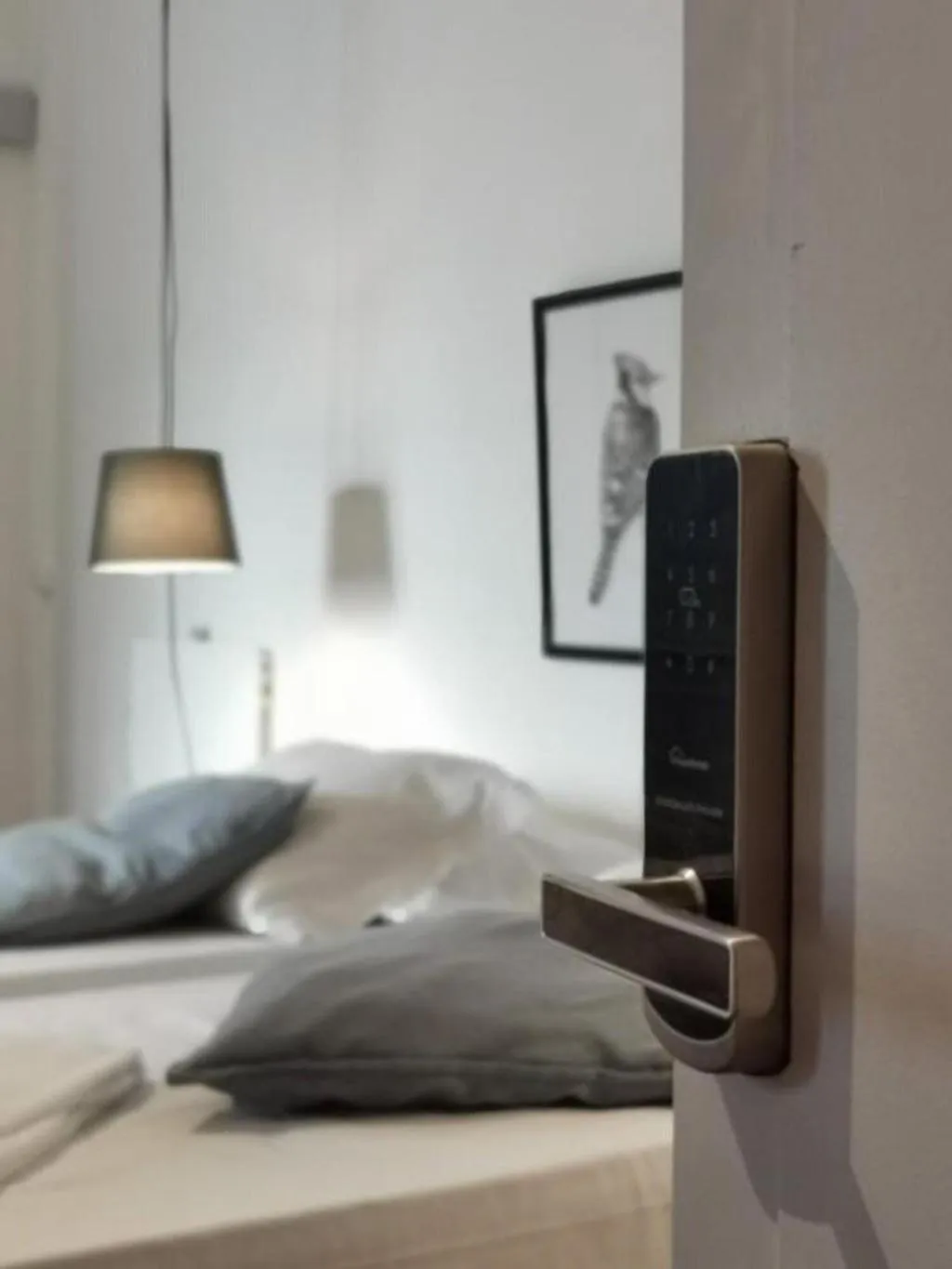 QUADRUPLE BUNK BED WITH SHARED BATHROOM Room, Castilho 63, Lisbon