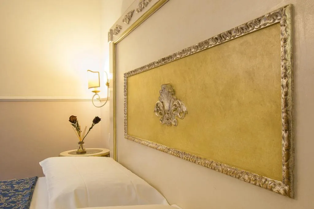 Room, B&B Relais Tiffany, Florence