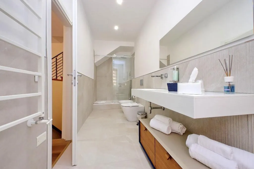 FAMILY ROOM DUPLEX Room, Trevi Rome Suite, Rome