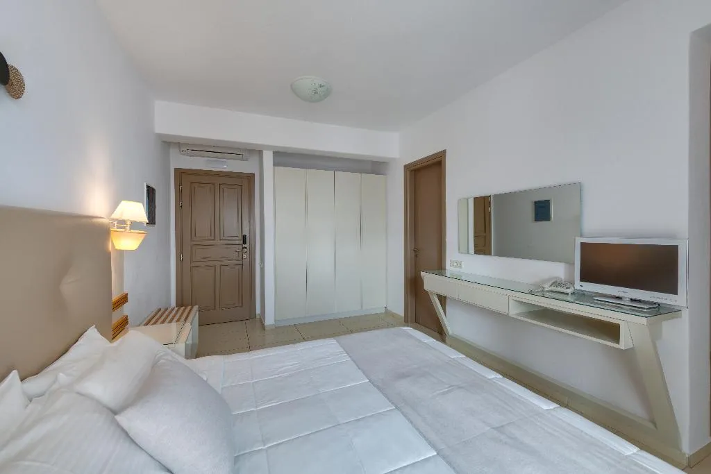 STUDIO ECONOMY Room, Lithos by Spyros & Flora, Mykonos