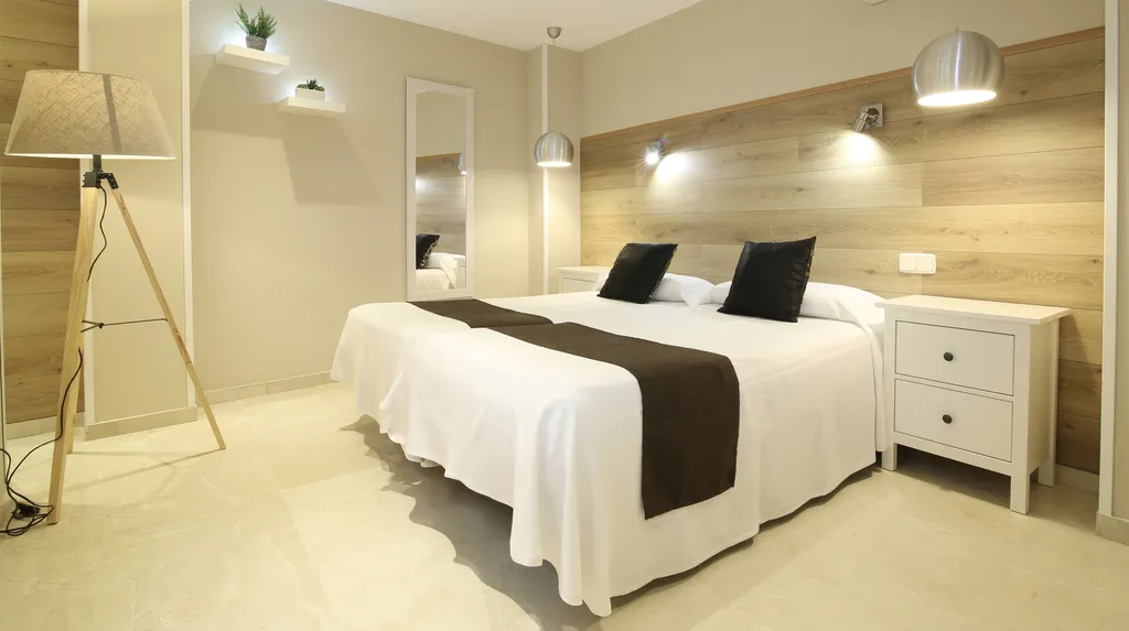 APARTMENT CAPACITY 4 Room, Suites You Mercury, Madrid