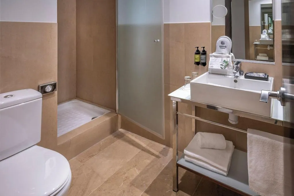 TRIPLE COMFORT Room, Serhs del Port, Barcelona