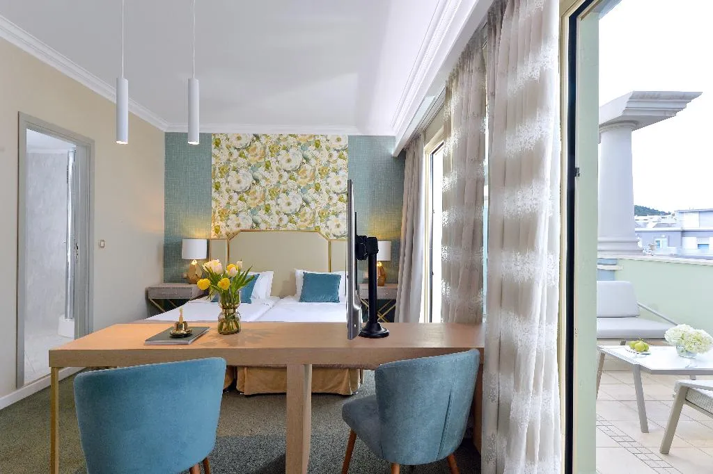 JUNIOR SUITE STANDARD Room, Airotel Stratos Vassilikos, Athens