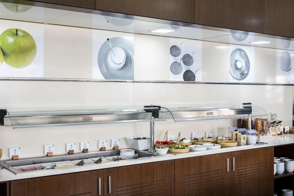 Restaurant, Holiday Inn Express Barcelona City 22@, Barcelona