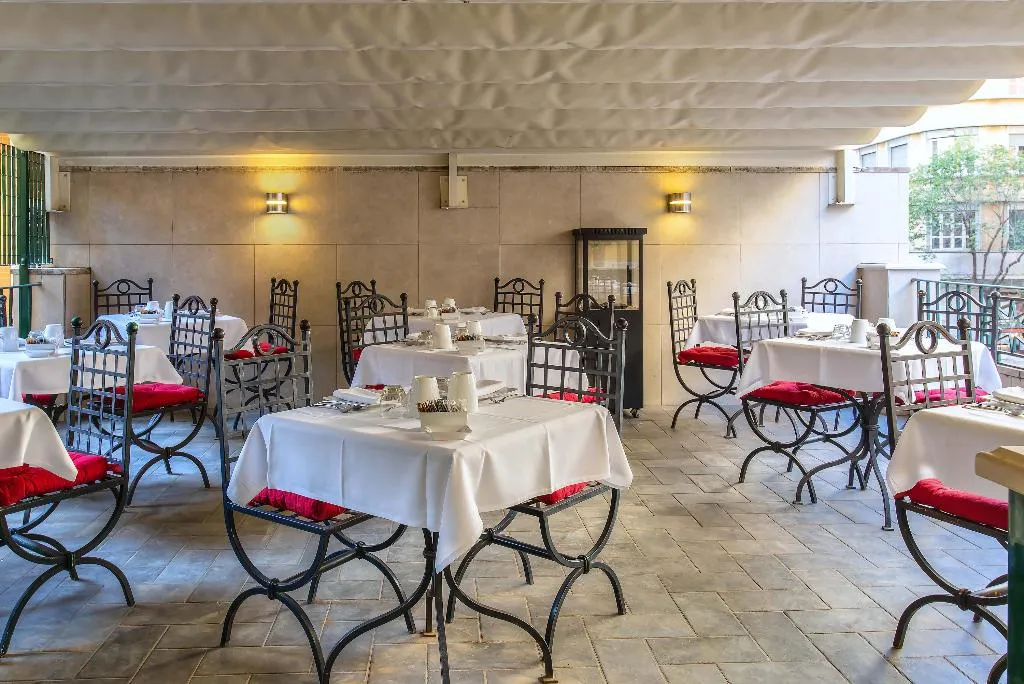 Restaurant, River Palace Hotel, Rome