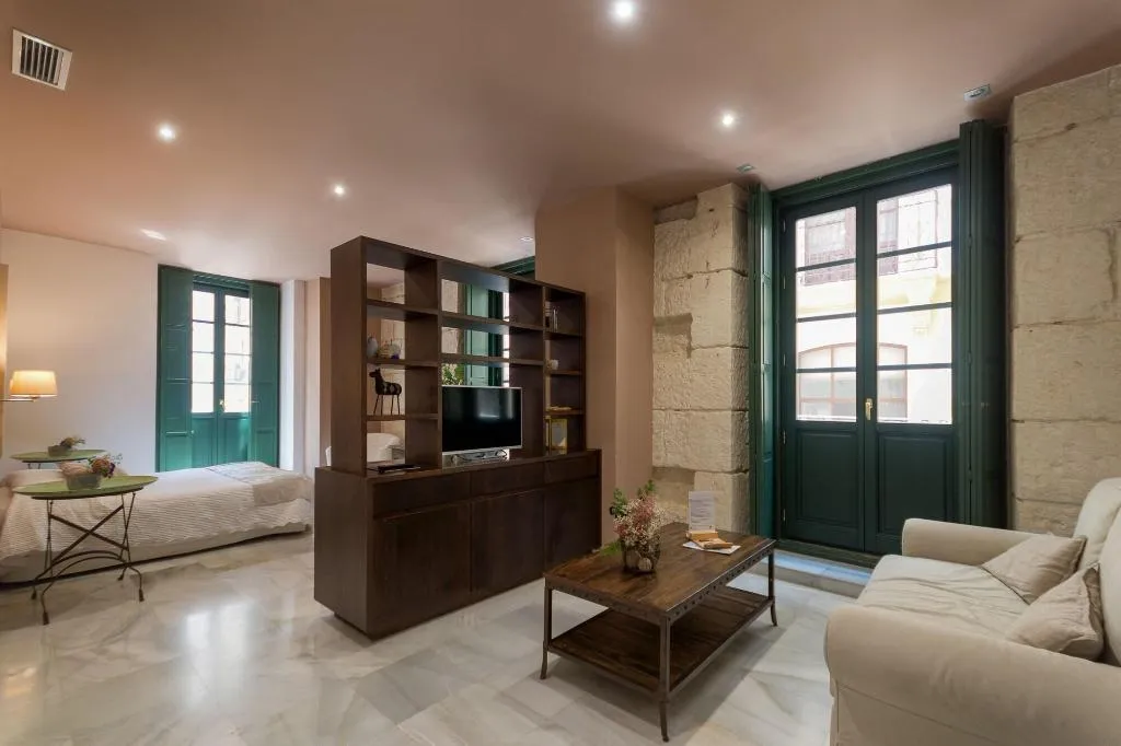 Room, Luces De Catedral, Costa Blanca