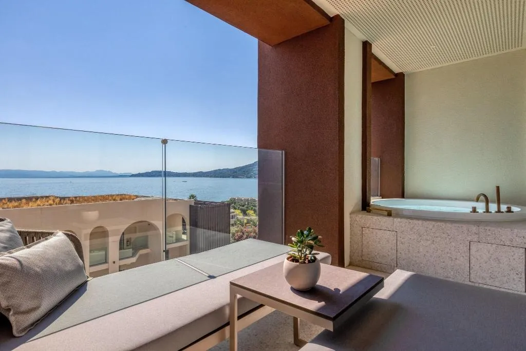 STUDIO KING BED WITH JACUZZI Room, Domes Miramare, A Luxury Collection Resort, Corfu, Corfu