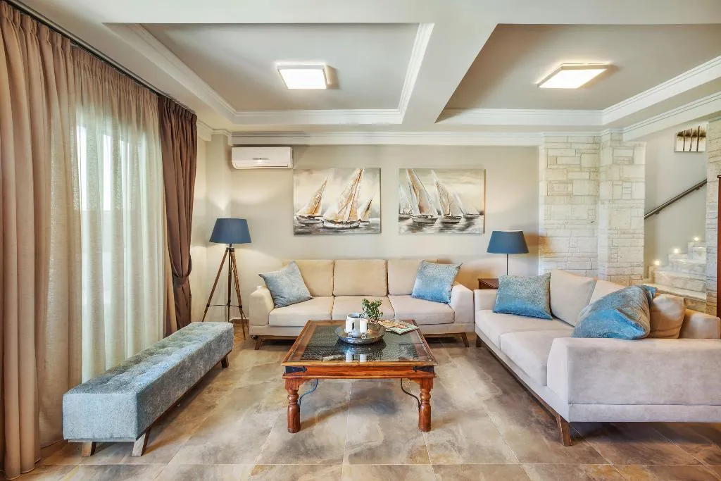 VILLA FOUR BEDROOMS WITH PRIVATE POOL Room, Sunny Villas and Spa, Halkidiki