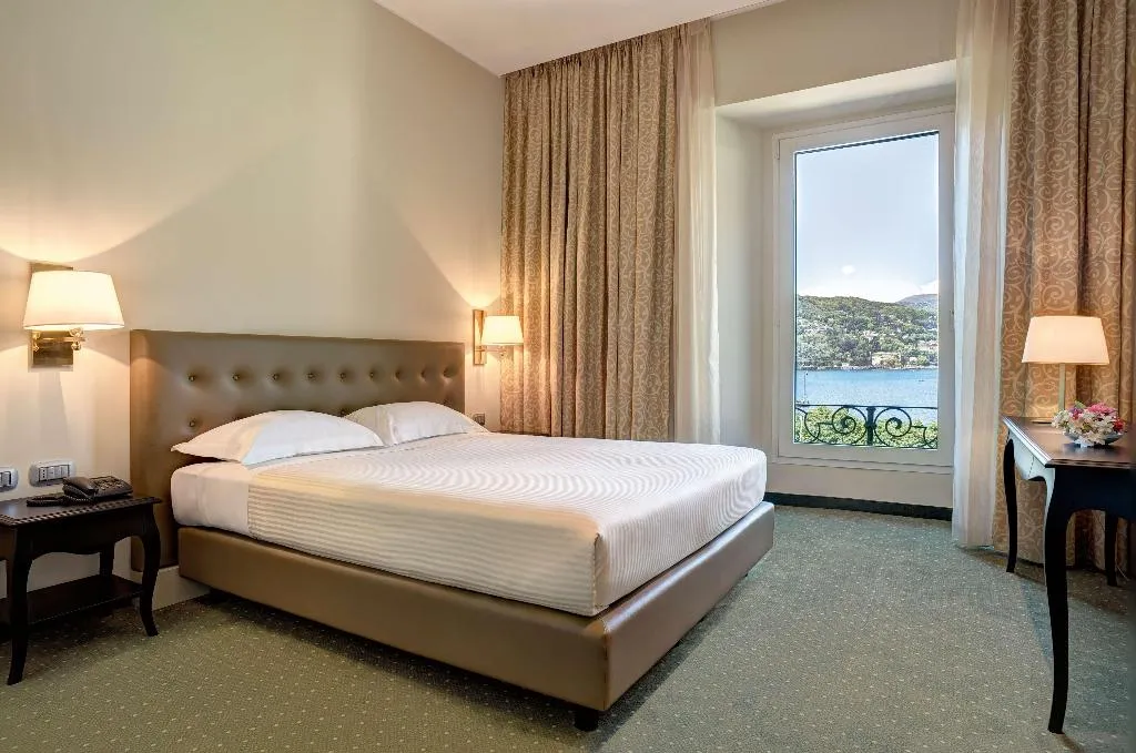 Room, Palace Hotel Lake Como, Milan