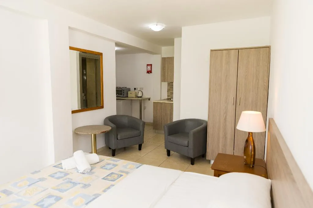 STUDIO STANDARD Room, Alecos Hotel Apts, Cyprus