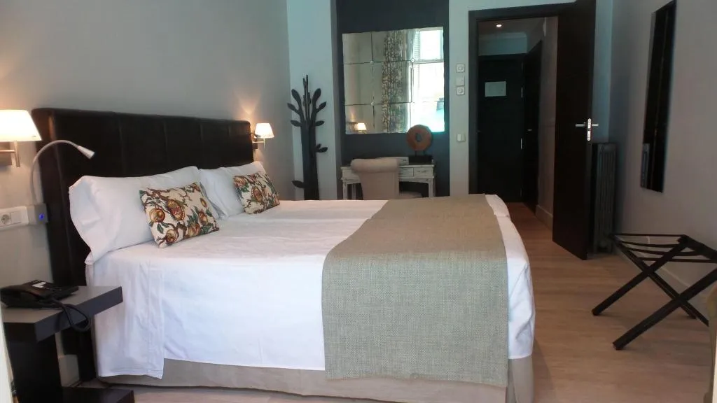 DOUBLE STANDARD Room, Hotel Moderno, Madrid