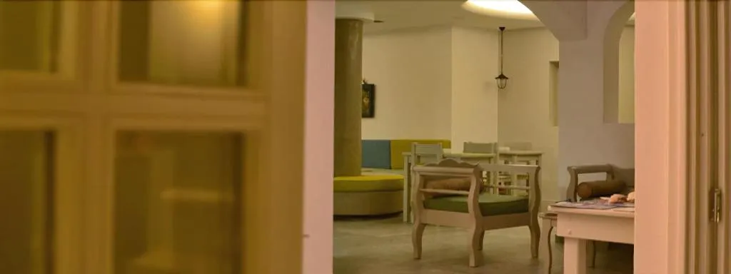 Lobby, Hippocampus, Santorini