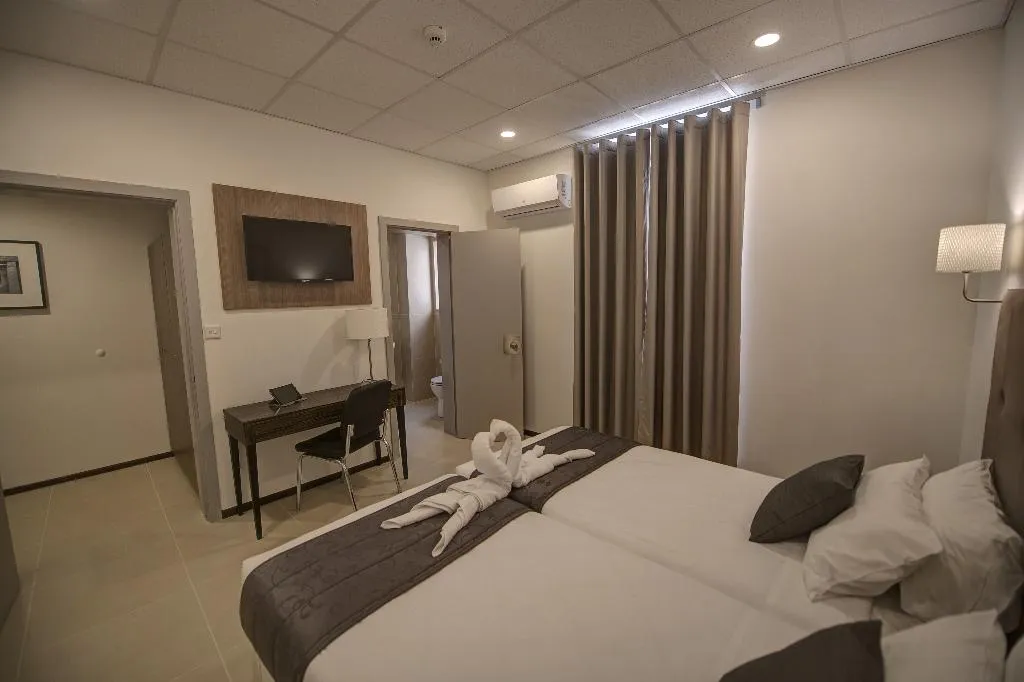 FAMILY ROOM WITH TERRACE Room, Europa Hotel Malta, Malta