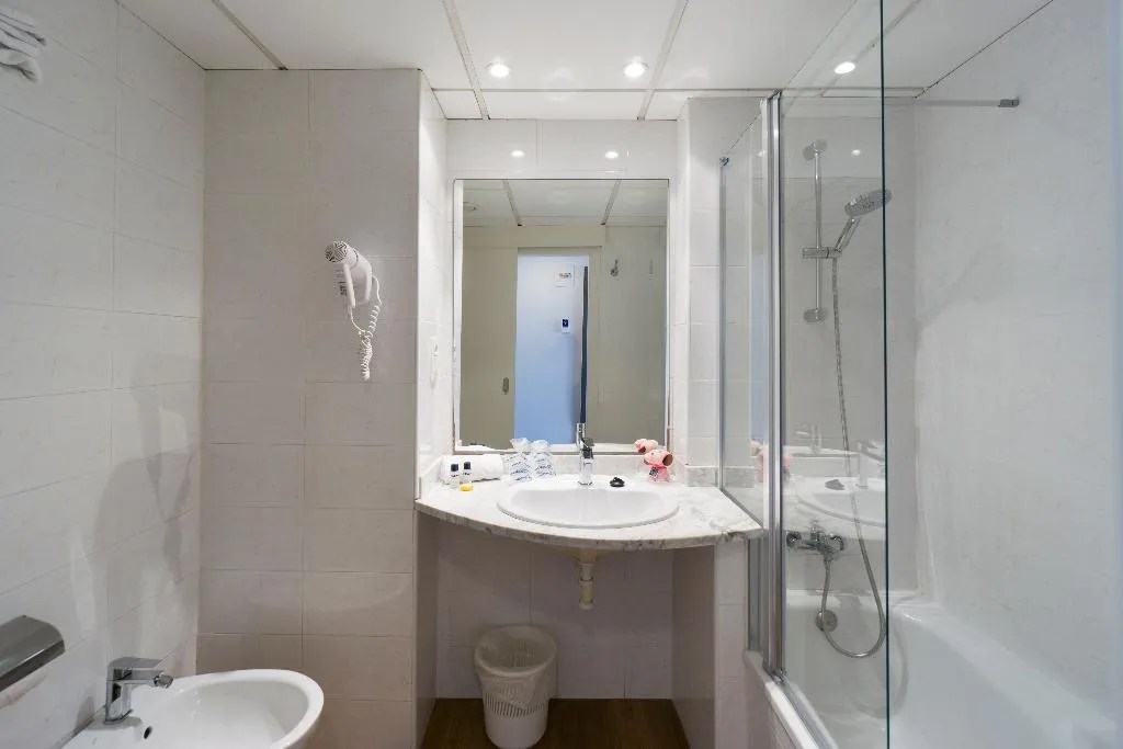 Double or Twin STANDARD Room, Medplaya Santa Monica, Costa Brava