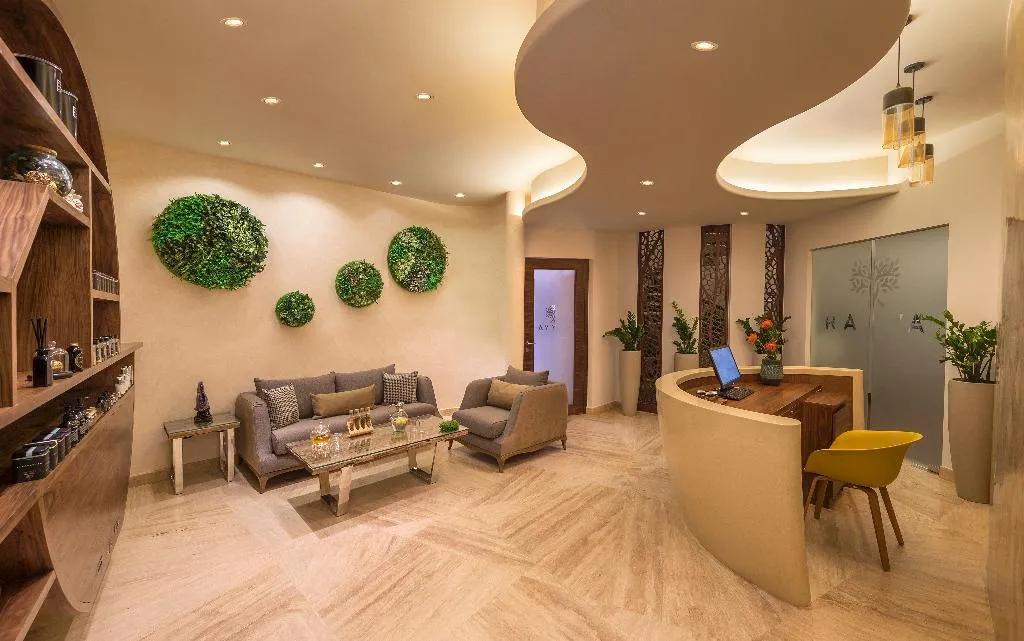 Sports and Entertainment, The Retreat Palm Dubai MGallery by Sofitel, Dubai