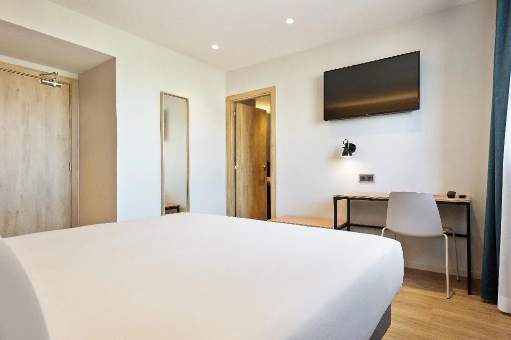 DOUBLE STANDARD Room, Brick Barcelona, Barcelona