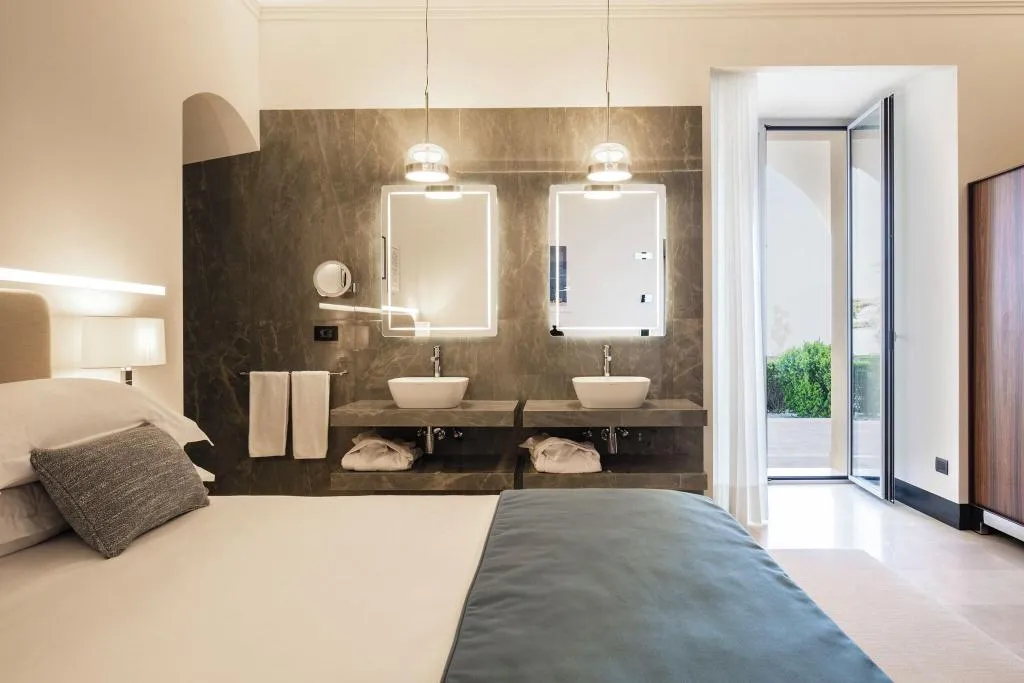 SUITE PRESTIGE Room, Grand Hotel Angiolieri, Naples