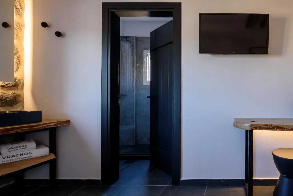 DOUBLE STANDARD Room, Vrachos Suites Mykonos, Mykonos