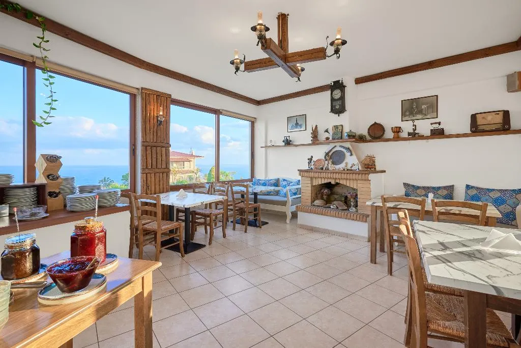 Restaurant, Spiros-Soula Family Hotel & Thematic Suites, Crete