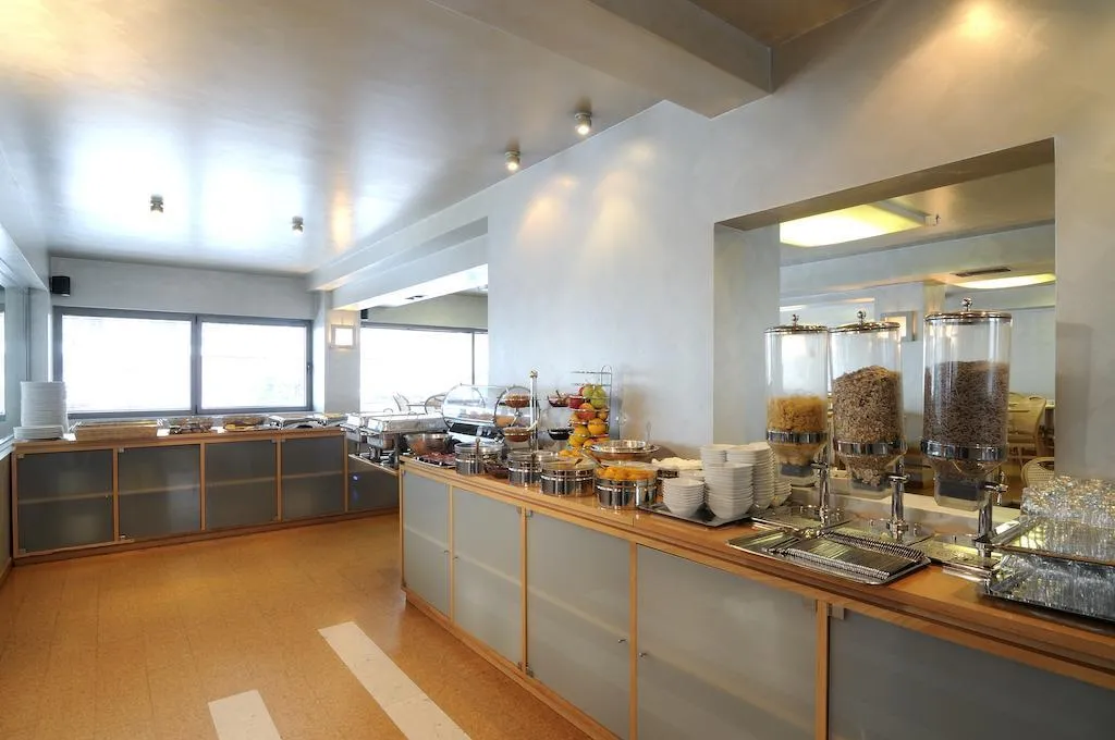 General view, Maniatis Hotel, Athens