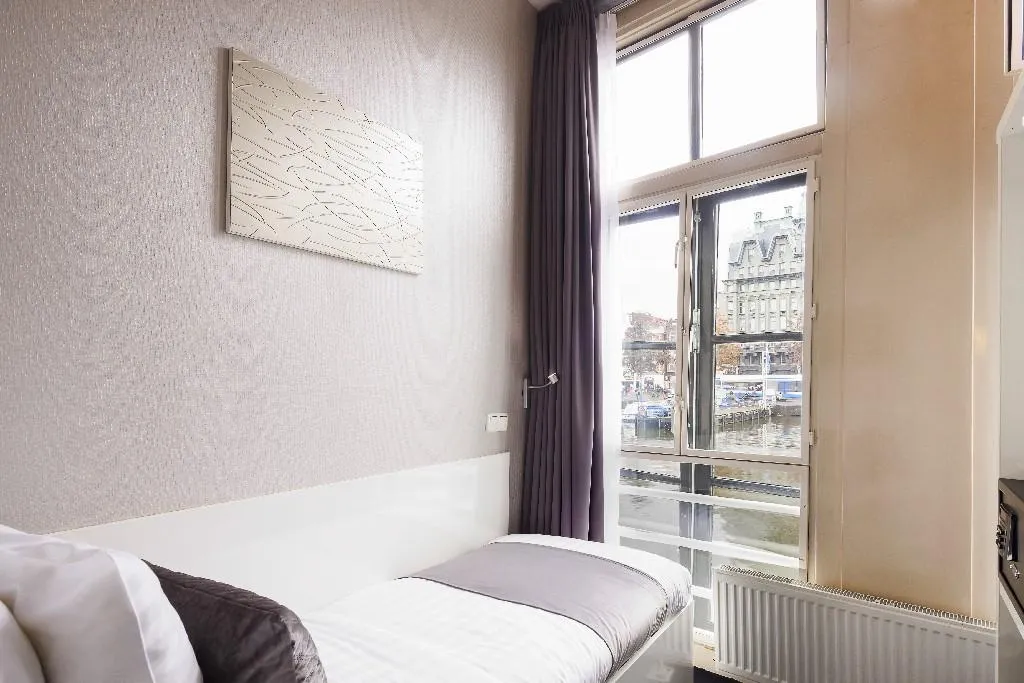 SINGLE CANAL VIEW Room, CC Hotel, Amsterdam