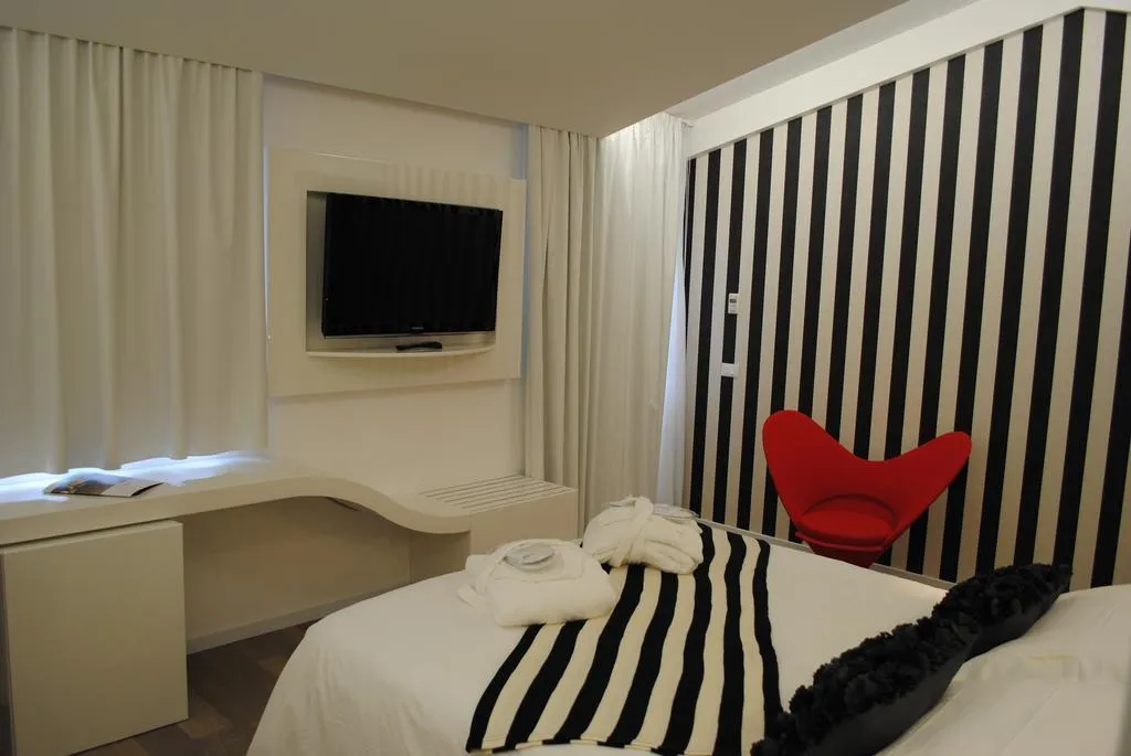 JUNIOR SUITE STANDARD Room, Hotel Borgo Pantano, Catania