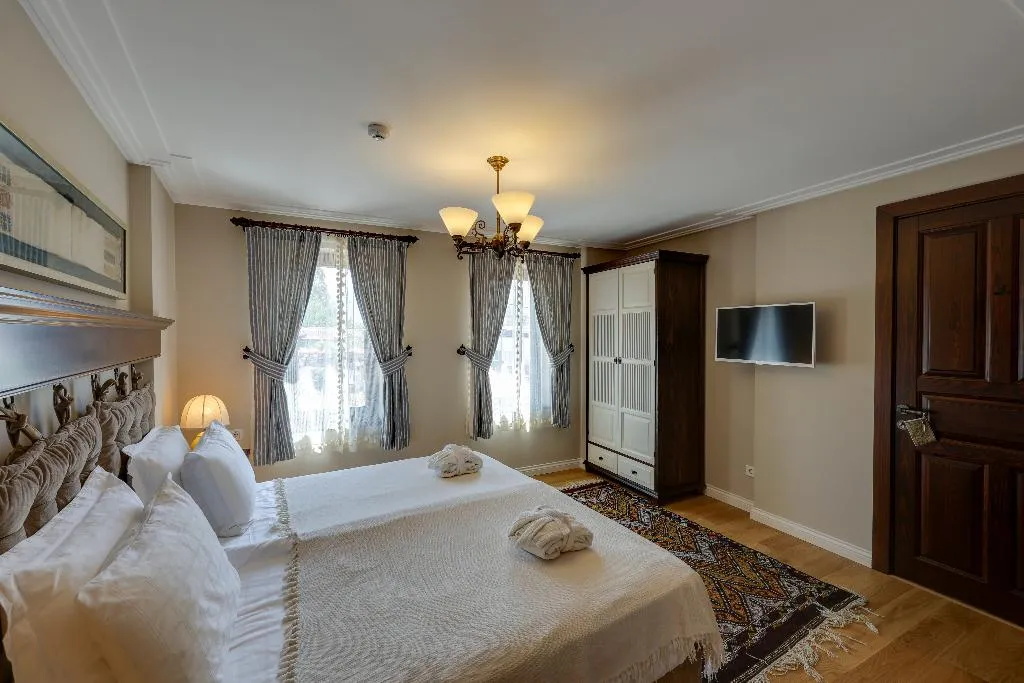 Double or Twin DELUXE GARDEN VIEW Room, Akanthus Hotel Ephesus, Izmir