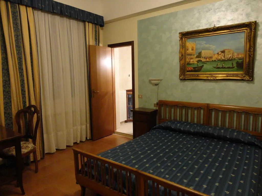 General view, Residenza Grisostomo, Venice