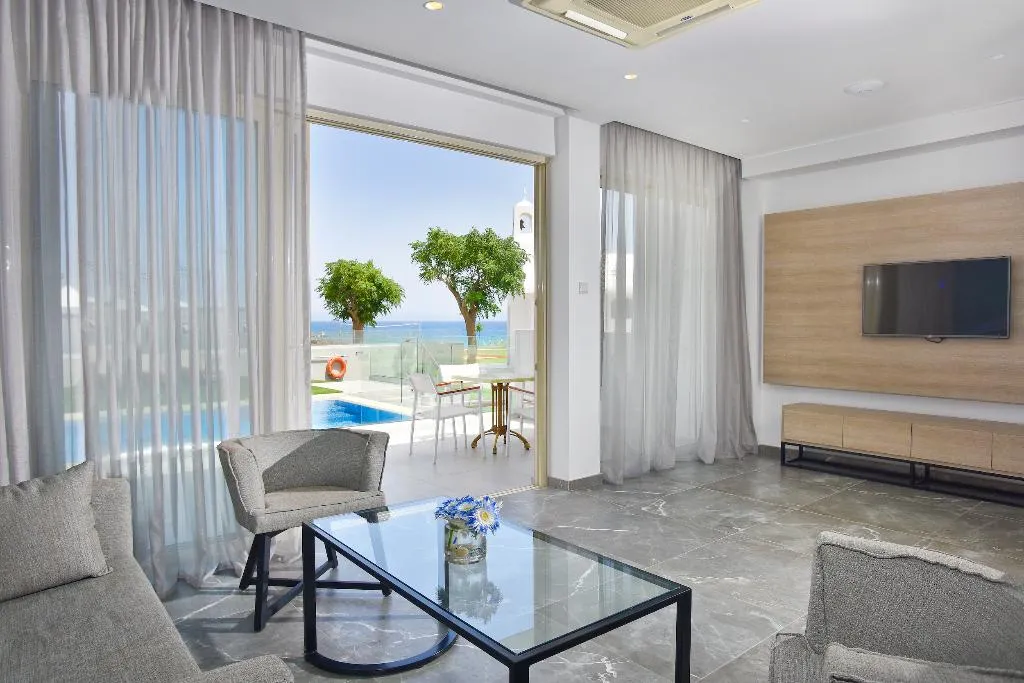SUITE GRAND Room, Pernera Beach, Cyprus