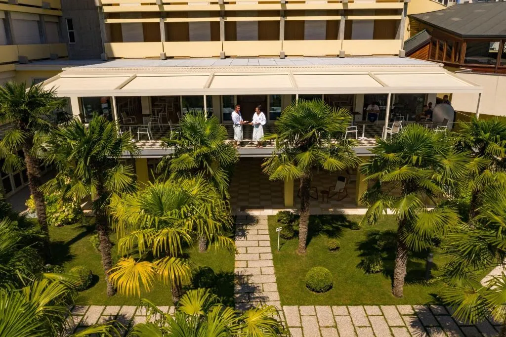Terrace, Terme Savoia, Venice