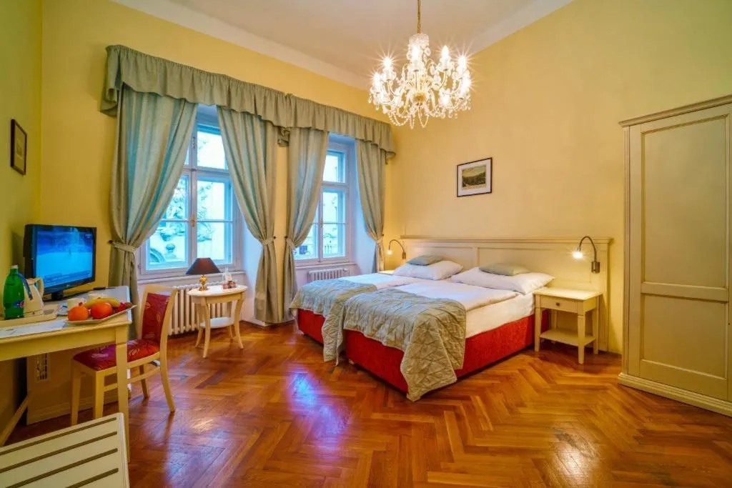 SINGLE STANDARD Room, Josephine Old Town Square - Czech Leading Hotel, Prague