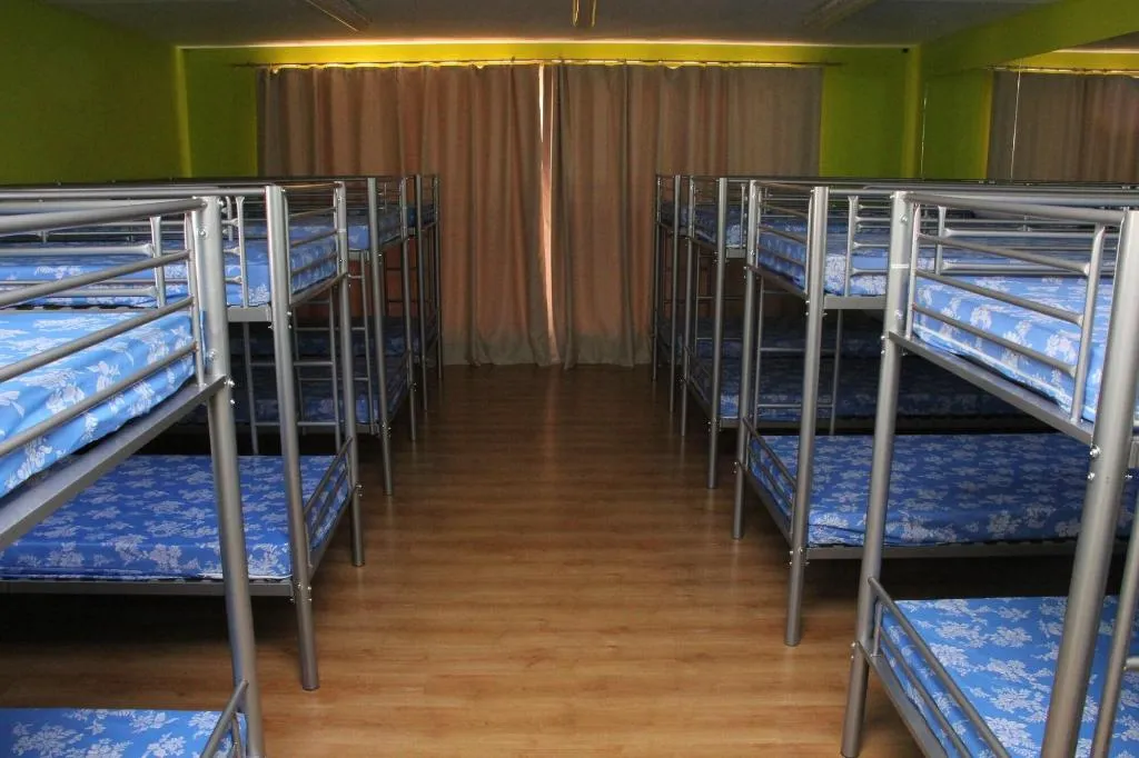 Room, Hostel & Gym Relise, Menorca