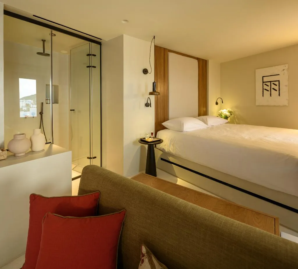 SUITE EXECUTIVE Room, Potnia Theron Suites, Santorini