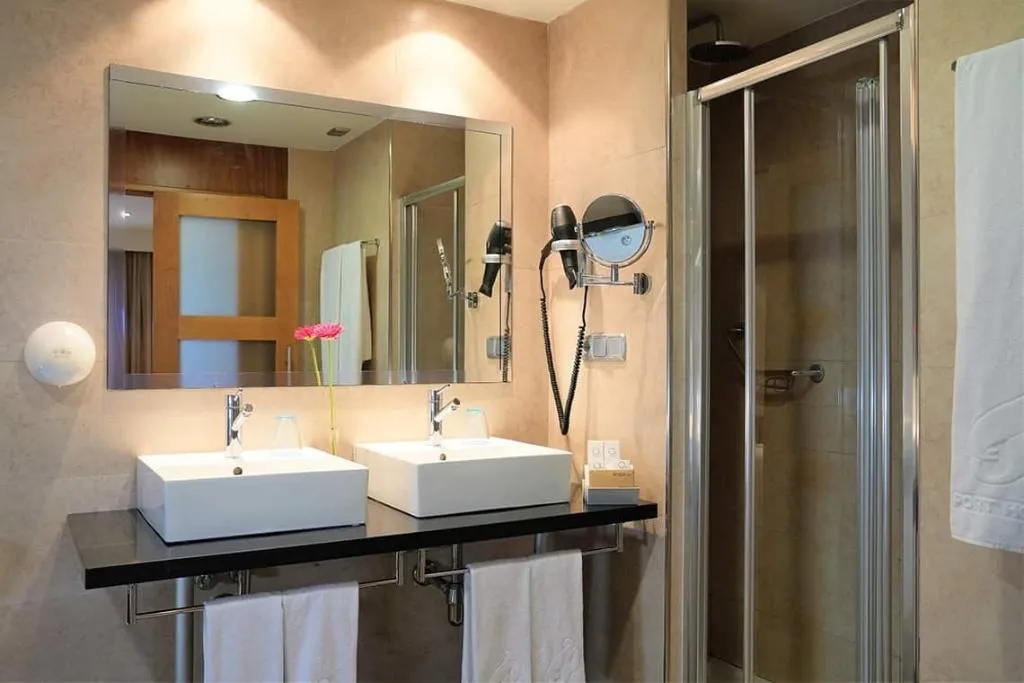JUNIOR SUITE STANDARD Room, Port Valencia Azafata, Valencia