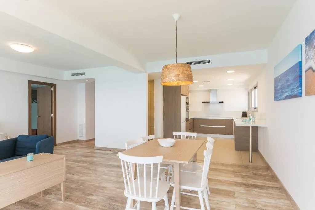 APARTMENT CAPACITY 2 ONE BEDROOM Room, Pierre & Vacances Blanes Playa, Costa Brava