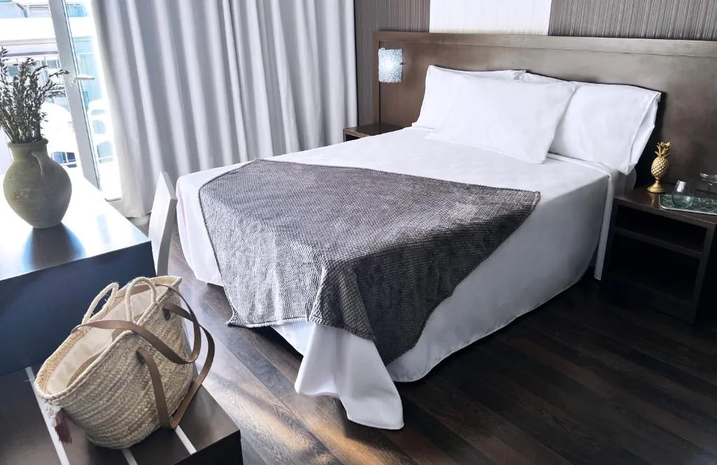 Double or Twin STANDARD Room, Alegria Mariner, Costa Brava