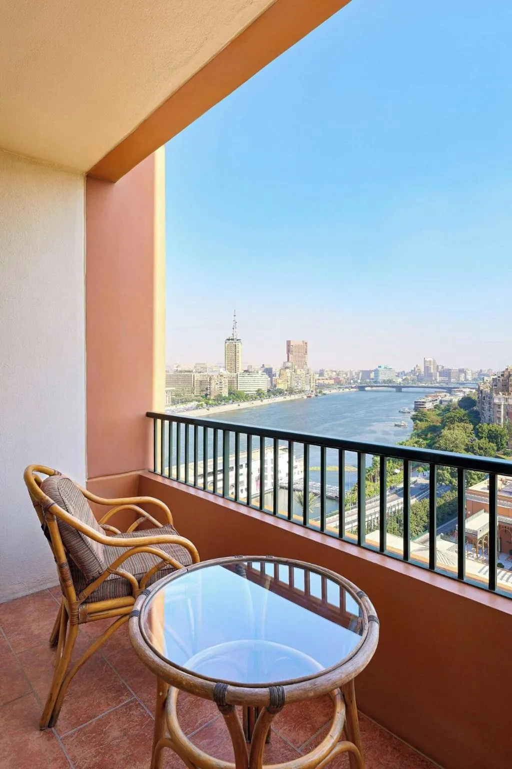 SUITE KING SIZE BED Room, Cairo Marriott hotel & Omar Khayyam Casino, Cairo